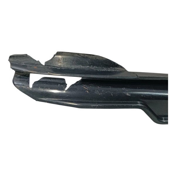 Guia Esquerdo Parachoque Traseiro Bmw 325 1998 2005 Detalhe