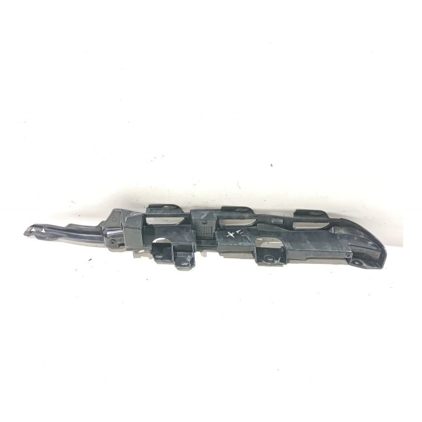 Guia Esquerdo Parachoque Traseiro Bmw 325 1998 2005 Detalhe