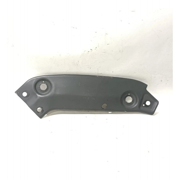Guia Superior Farol Direito Vw Jetta 2012 2017 5c6805932