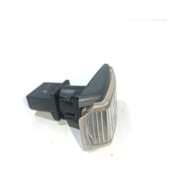 Seta Lateral Direito Volvo C70 96 05 S70 V70 0142631 Detalh Cristal