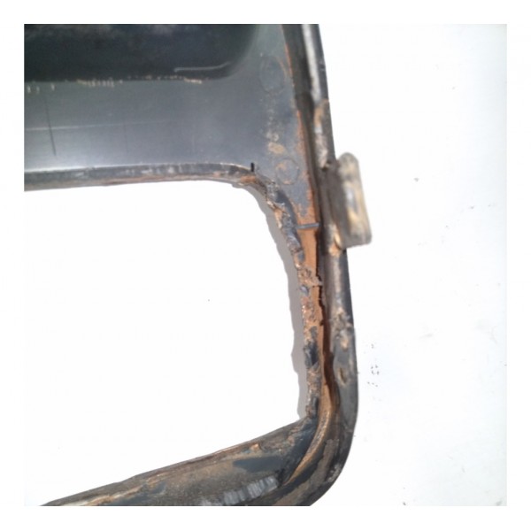 Moldura Farol De Milha Direito Subaru Forester 1998 Detalhe