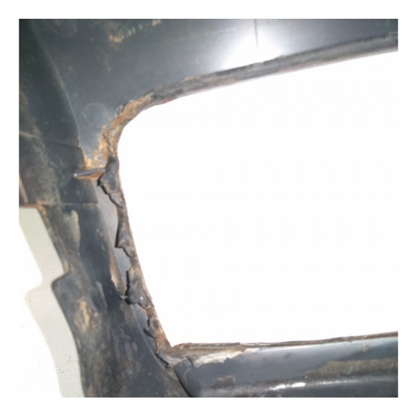 Moldura Farol De Milha Direito Subaru Forester 1998 Detalhe