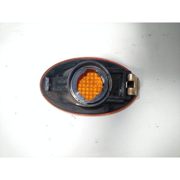 Seta Para-lama Subaru Forester 1998 Detalhe