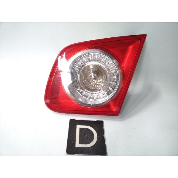 Lanterna Tampa Traseira Direita Vw Jetta 2007-2010